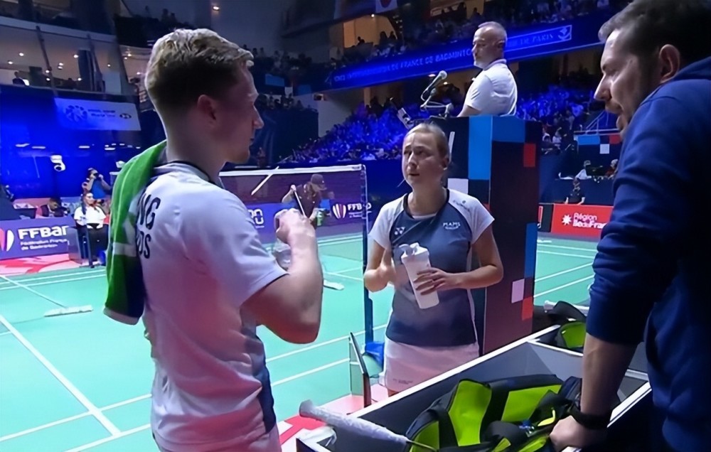 韩国队轻取丹麦队，郑思维统治全场的简单介绍